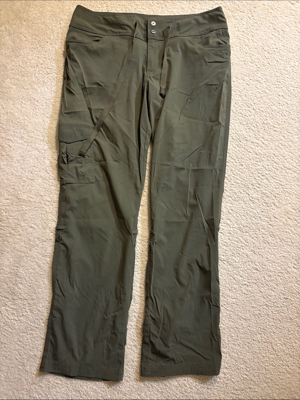 Colombia hiking pants Omni shield green NWOT roll bottom